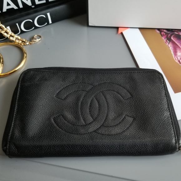 CHANEL Black  Long Zippy compact Caviar leather - Picture 2 of 16